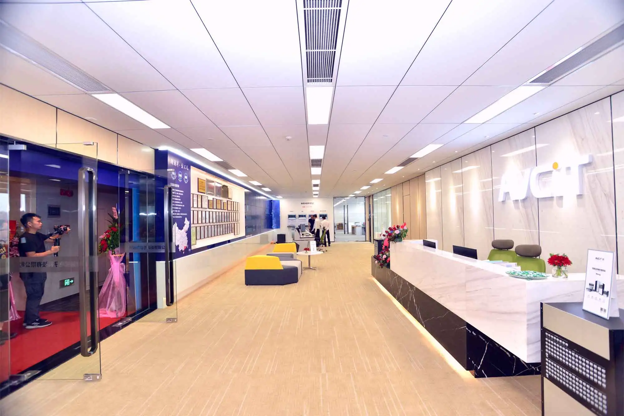 Avcit Video Wall Control And Kvm Solutions